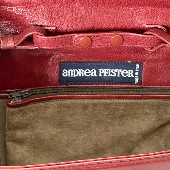 ANDREA PFISTER Italian Leather Convertible Crossbody Clutch - Picture 8 of 9